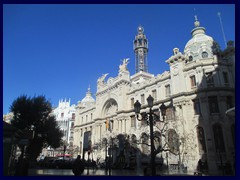 Plaza del Ayuntamiento 77 - Edificio de Correos y Telegrafos ( Central Post Office) built 1915-22.